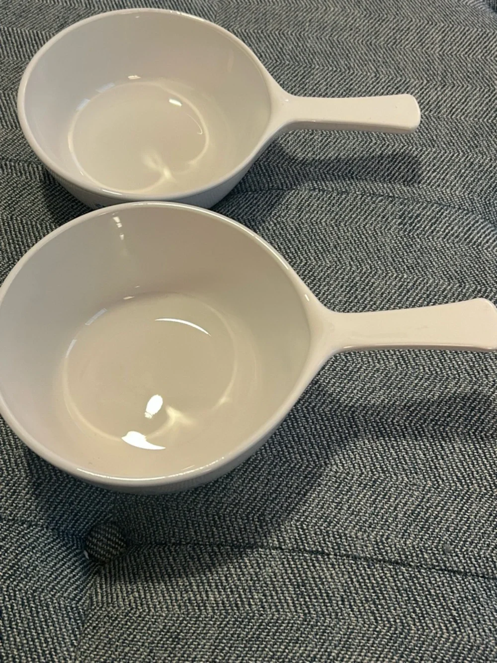 Corningware White Cookware Set with Blue Cornflower Pattern, 3-Piece W/ Lids - Picture 5 of 15